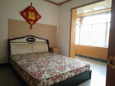 2室1廳1陽臺(tái) 水文隊(duì)董家灣住宅區(qū)