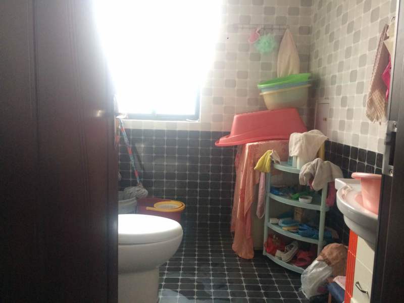 5室2廳3陽臺(tái) 森林湖衛(wèi)生間