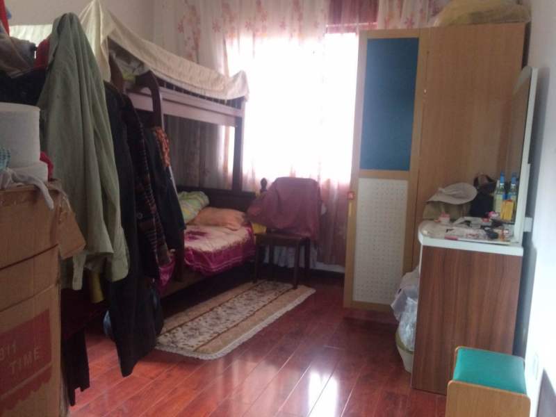 5室2廳3陽臺(tái) 森林湖臥室