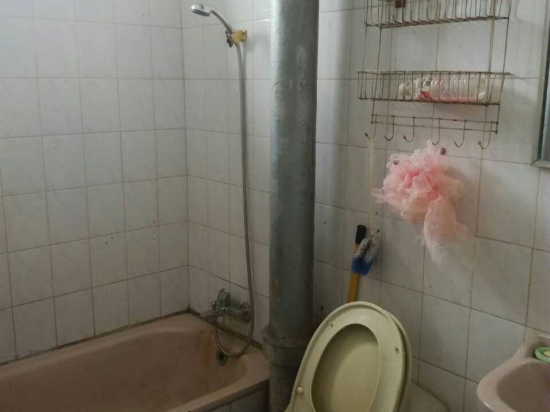 3室2廳1陽(yáng)臺(tái) 鼓樓路250號(hào)衛(wèi)生間