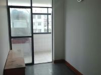 3室2廳1陽(yáng)臺(tái) 鼓樓路250號(hào)餐廳