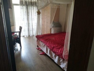 4室2廳2陽臺(tái) 桂鑫園