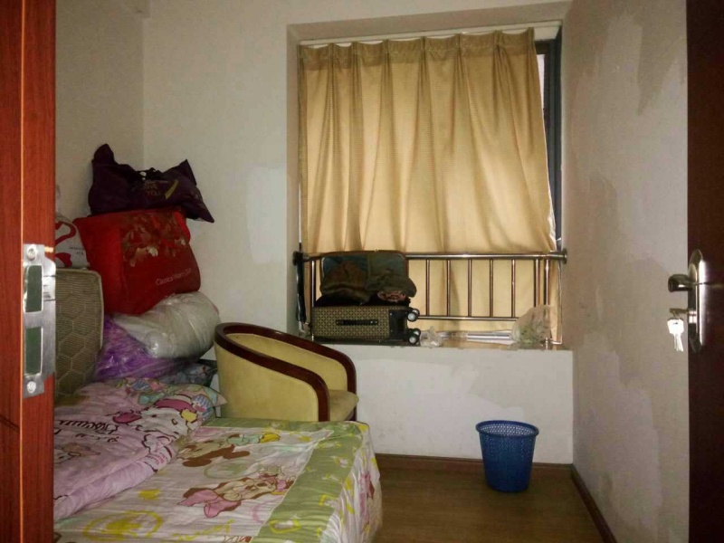 3室2廳2陽臺 第三城丹槿園臥室