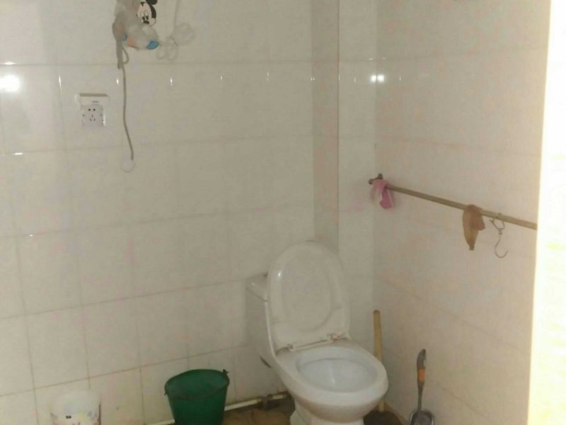 1室2廳1陽臺(tái) 節(jié)孝巷16號(hào)衛(wèi)生間