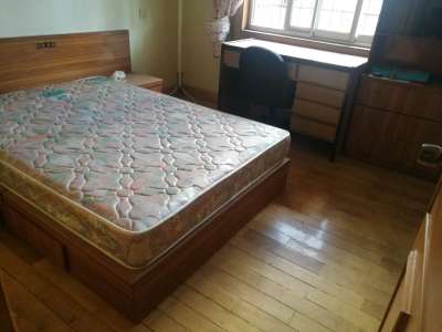 2室2廳1陽(yáng)臺(tái) 東風(fēng)西路297號(hào)