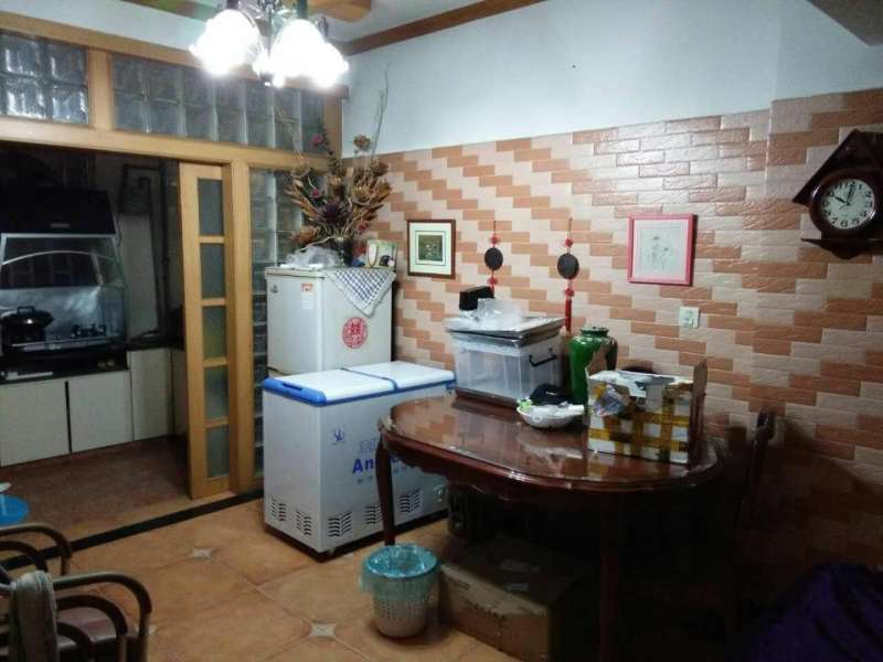 3室2廳1陽臺 秋苑小區(qū)餐廳