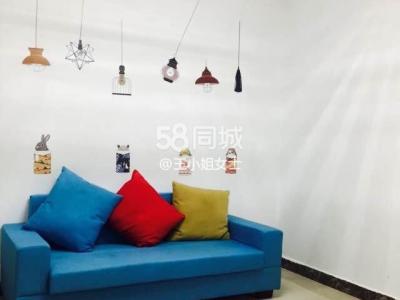 1室1廳1陽臺(tái) 人民路壹號廣場(壹號歡樂城)