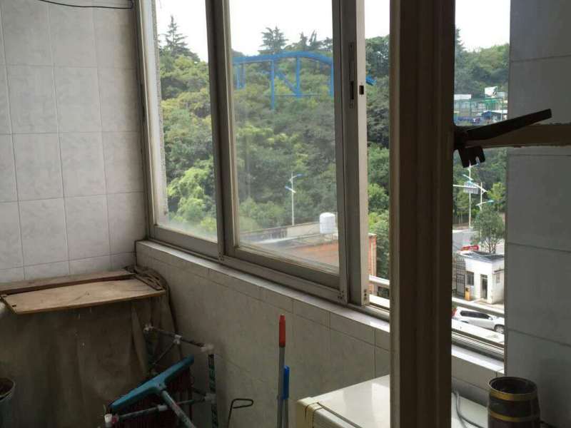 4室2廳1陽臺 教育廳宿舍(鼓樓路128號)陽臺