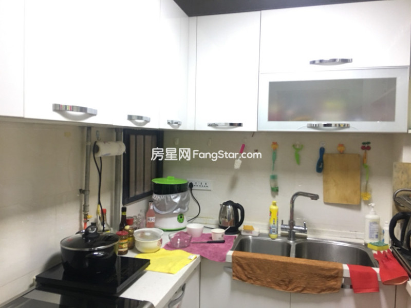 4室2廳1陽臺 滇池衛(wèi)城錦尚廚房