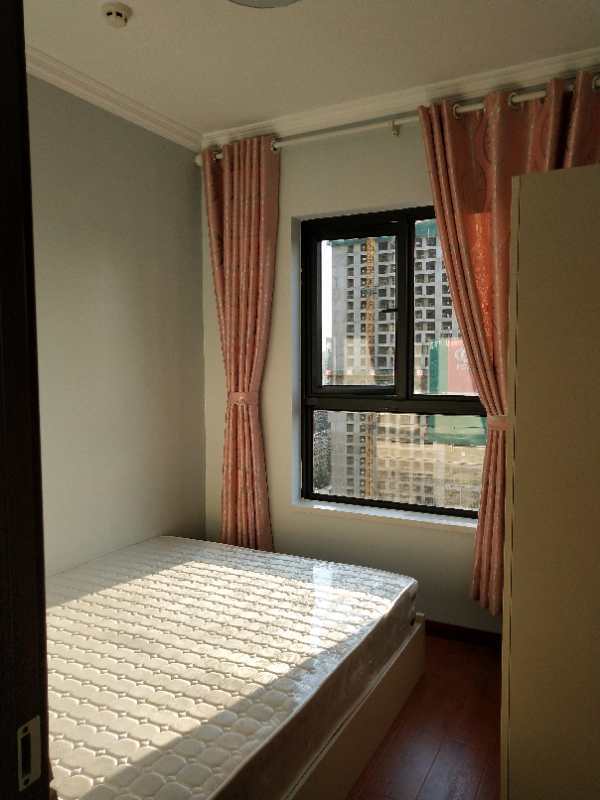 2室2廳1陽(yáng)臺(tái) 俊發(fā)逸天峰臥室