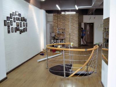 3室2廳1陽臺 南屏?xí)r代大廈