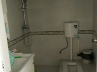 2室1廳1陽臺 金馬悅城衛(wèi)生間