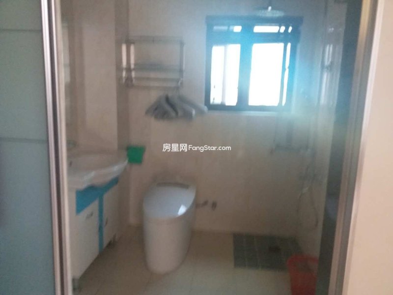 2室2廳2陽(yáng)臺(tái) 紅星國(guó)際晶品衛(wèi)生間