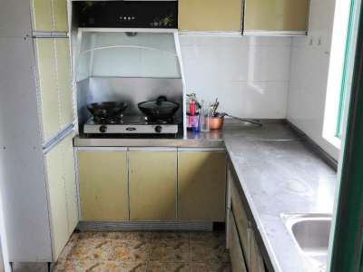 3室2廳2陽臺(tái) 世紀(jì)城探春苑廚房