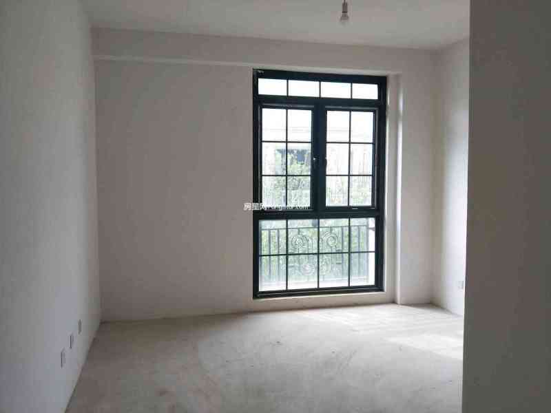 8室3廳4陽臺 滇池ONE一期別墅臥室