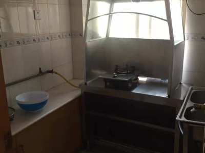 2室1廳1陽(yáng)臺(tái) 菊花小區(qū)