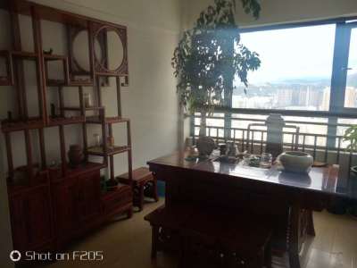 3室2廳1陽臺(tái) 葡萄街區(qū)天宇花園