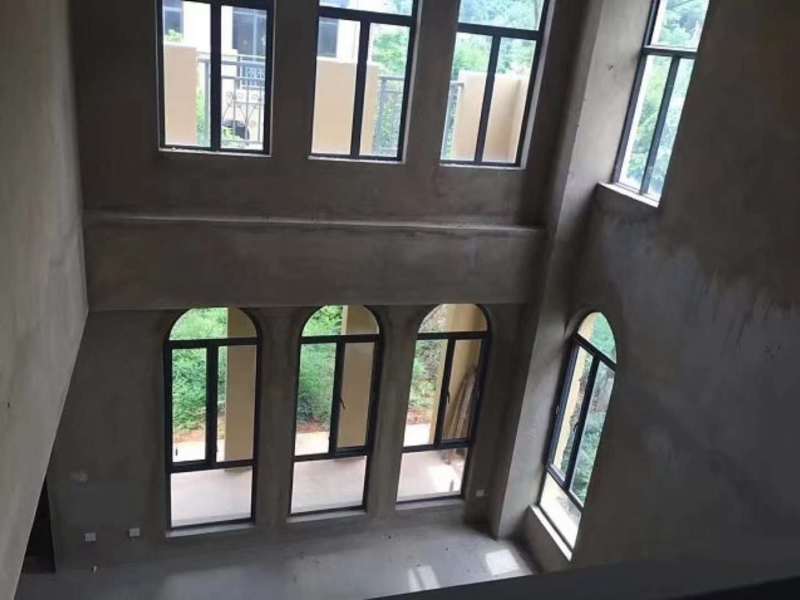 5室2廳3陽臺(tái) 紫東苑別墅客廳