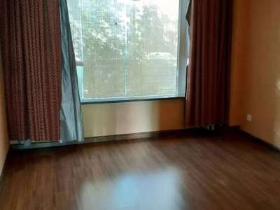 5室3廳2陽(yáng)臺(tái) 湖畔之夢(mèng)