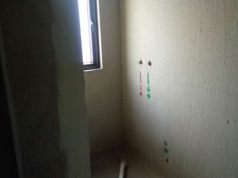 3室2廳2陽臺 平和花園衛(wèi)生間