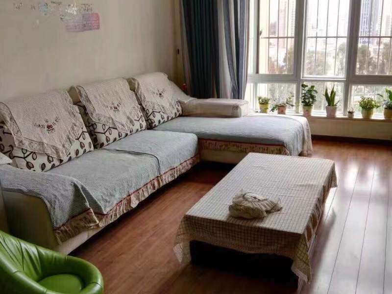 3室2廳2陽(yáng)臺(tái) 怡錦苑北區(qū)客廳