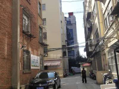 3室2廳1陽臺(tái) 白塔路283號(hào)