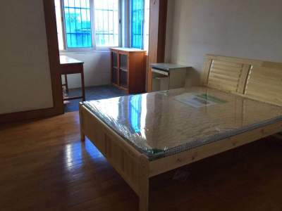 2室2廳1陽臺(tái) 螺峰街32號(hào)