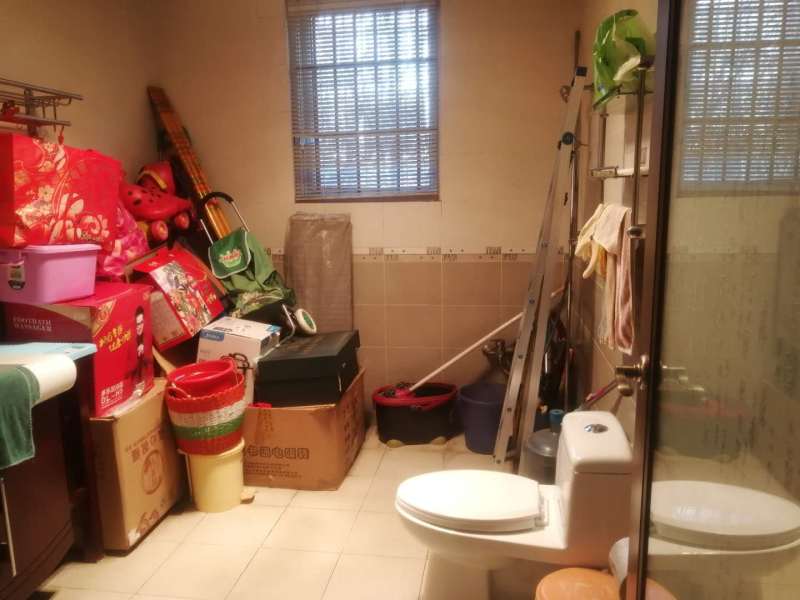 5室3廳4陽臺 天陽花園衛(wèi)生間