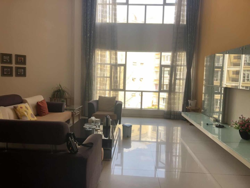 5室2廳2陽臺 大成名園臥室