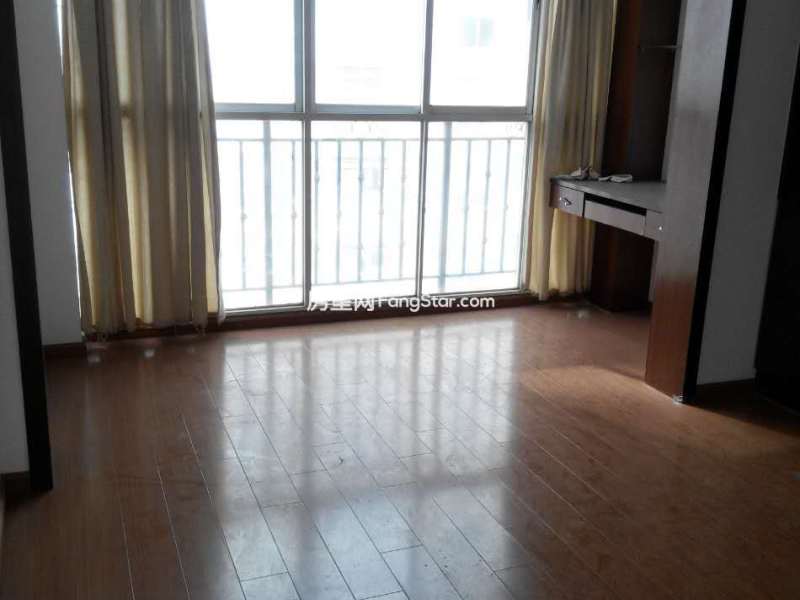 5室3廳3陽(yáng)臺(tái) 馨安苑臥室