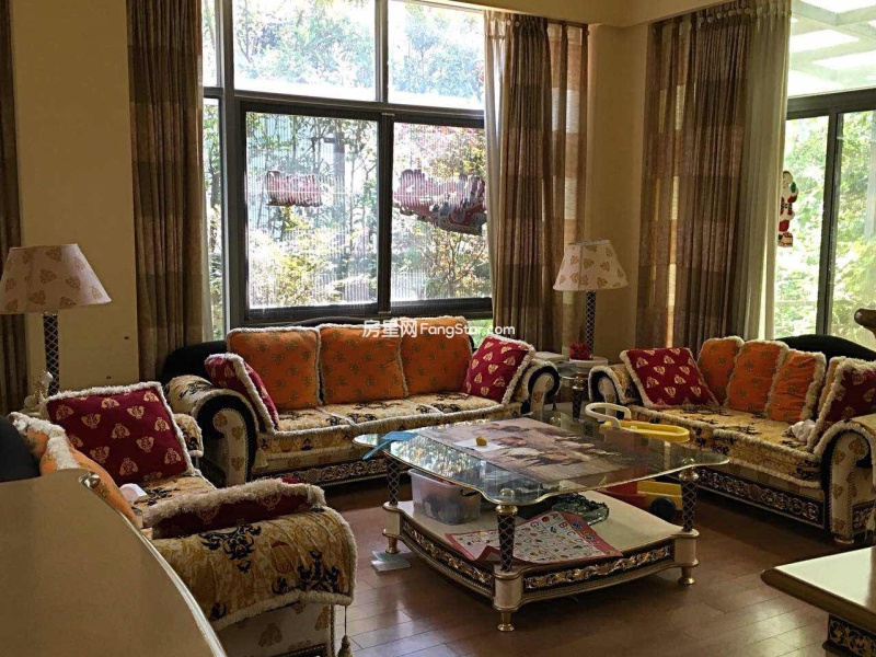 6室2廳3陽臺 滇池高爾夫別墅別墅客廳