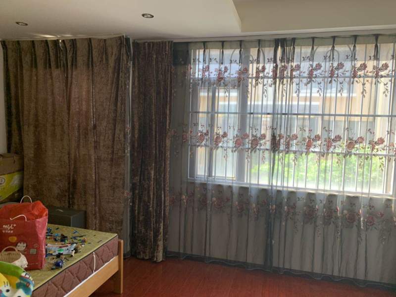 5室2廳3陽臺 林與堂別墅臥室