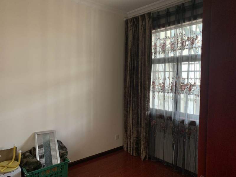 5室2廳3陽臺 林與堂別墅臥室