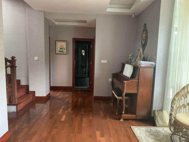 5室2廳3陽(yáng)臺(tái) 滇池高爾夫別墅別墅其他