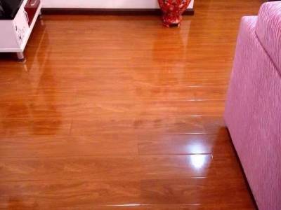 4室2廳2陽(yáng)臺(tái) 版筑翠園