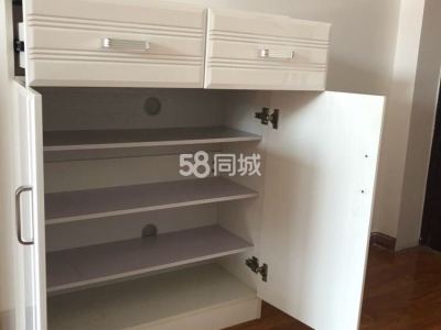 3室2廳2陽(yáng)臺(tái) 中房路易公元