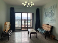 3室2廳3陽臺(tái) 綠地海珀瀾庭客廳