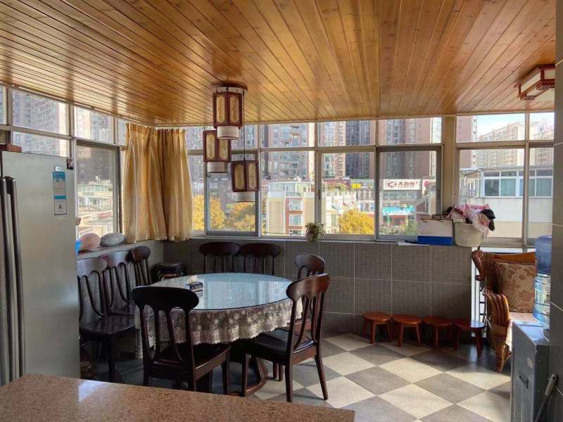 4室2廳2陽臺(tái) 寧康園別墅餐廳