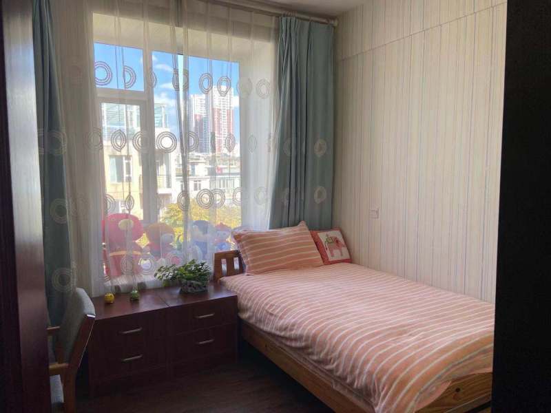 4室2廳2陽臺(tái) 寧康園別墅臥室