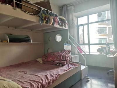 4室2廳2陽臺(tái) 艾詩林根