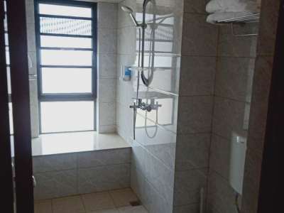 3室2廳2陽臺 碧桂園半山龍庭