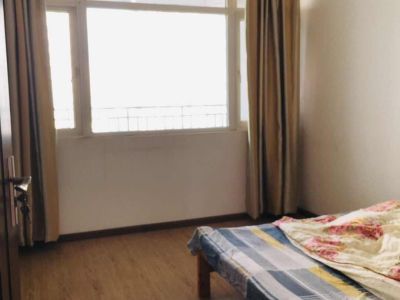 4室2廳2陽臺(tái) 城市領(lǐng)地