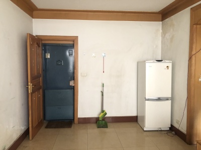 1室1廳1陽臺 交林小區(qū)