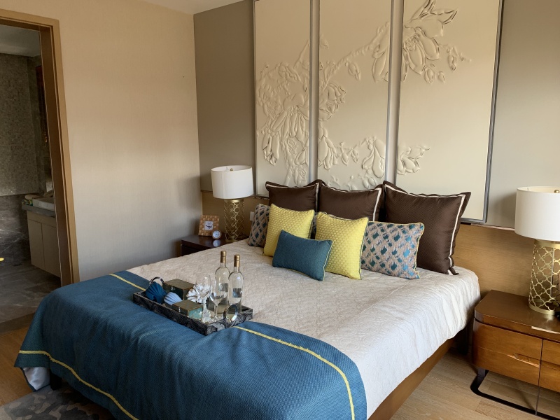 5室3廳3陽臺 招商雍景灣別墅臥室