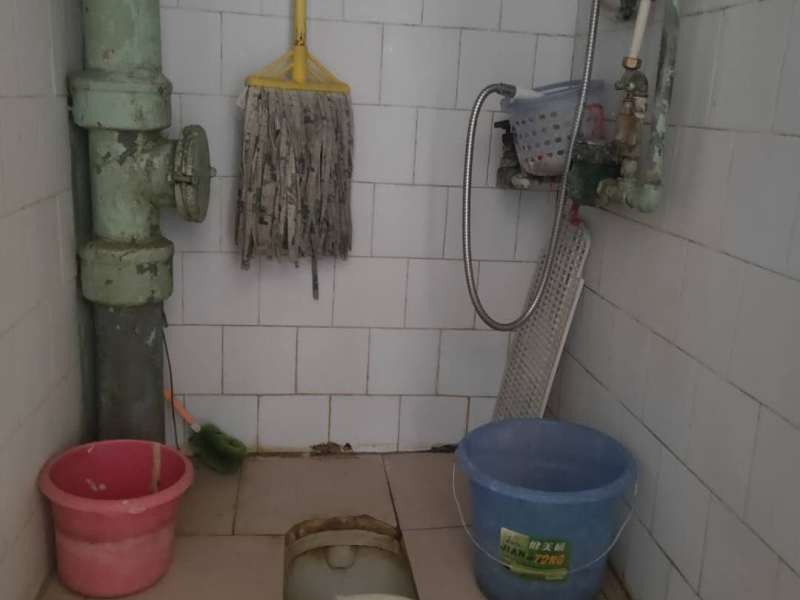 2室2廳1陽臺(tái) 云大東二院家屬區(qū)衛(wèi)生間