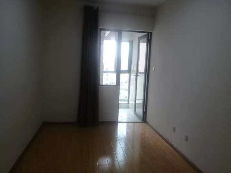 5室2廳3陽臺 香檳小鎮(zhèn)別墅臥室