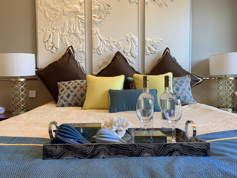 5室3廳3陽臺 招商雍景灣別墅臥室