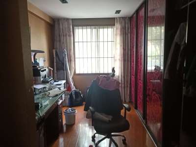 4室2廳2陽臺 新亞洲星匯園臥室