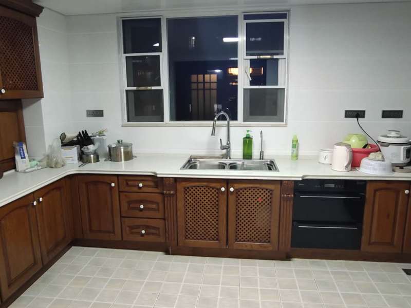 5室2廳2陽臺(tái) 世紀(jì)城華春苑廚房