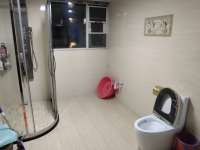 5室2廳2陽臺(tái) 世紀(jì)城華春苑衛(wèi)生間